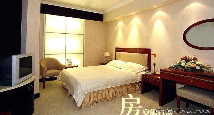 Vienna Hotel Shanghai South Railway Station And Everbright Номер фото
