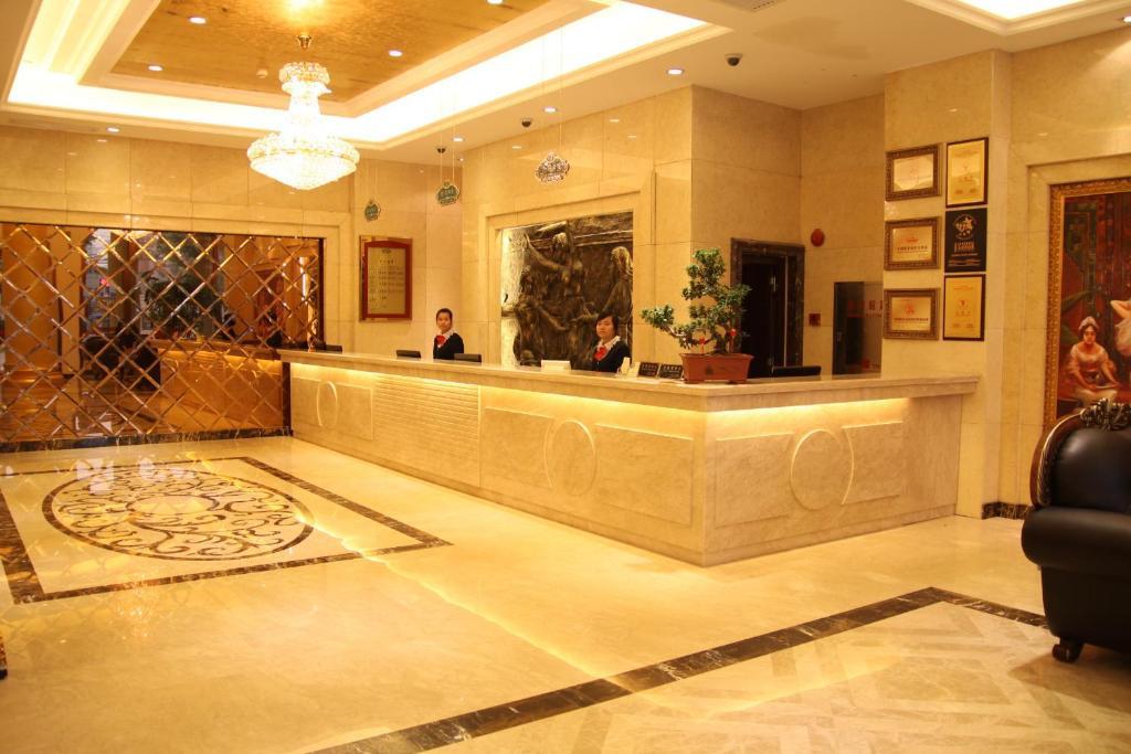 Vienna Hotel Shanghai South Railway Station And Everbright Экстерьер фото