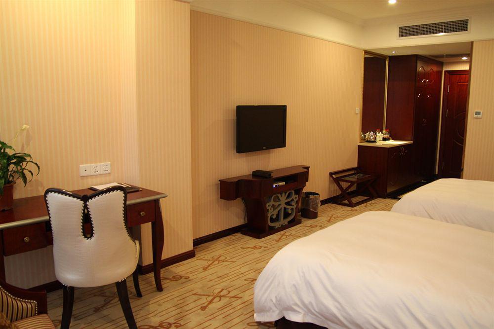 Vienna Hotel Shanghai South Railway Station And Everbright Экстерьер фото